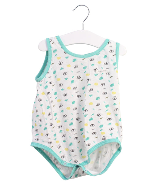 A White Sleeveless Bodysuits from Organic Mom in size 12-18M for boy. (Front View)