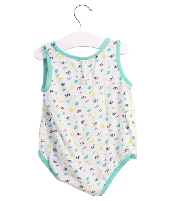 A White Sleeveless Bodysuits from Organic Mom in size 12-18M for boy. (Back View)