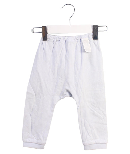 A White Sweatpants from Absorba in size 3-6M for neutral. (Front View)