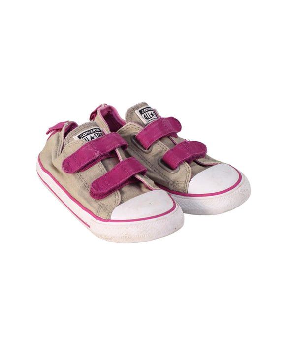 A Pink Sneakers from Converse in size 4T for girl. (Front View)