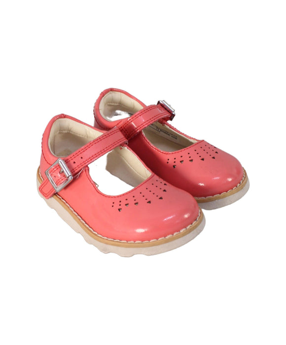 A Pink Flats from Clarks in size 12-18M for girl. (Front View)