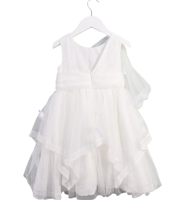 A White Sleeveless Dresses from Nicholas & Bears in size 4T for girl. (Back View)