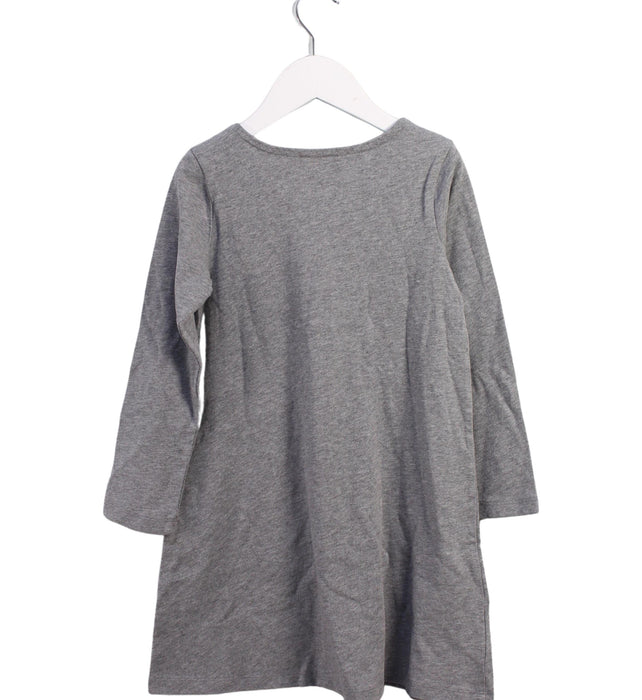 A Grey Long Sleeve Dresses from Hanna Andersson in size 5T for girl. (Back View)