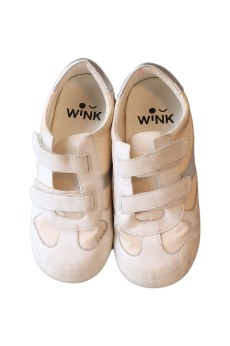 A White Sneakers from WiNK in size 7Y for girl. (Back View)