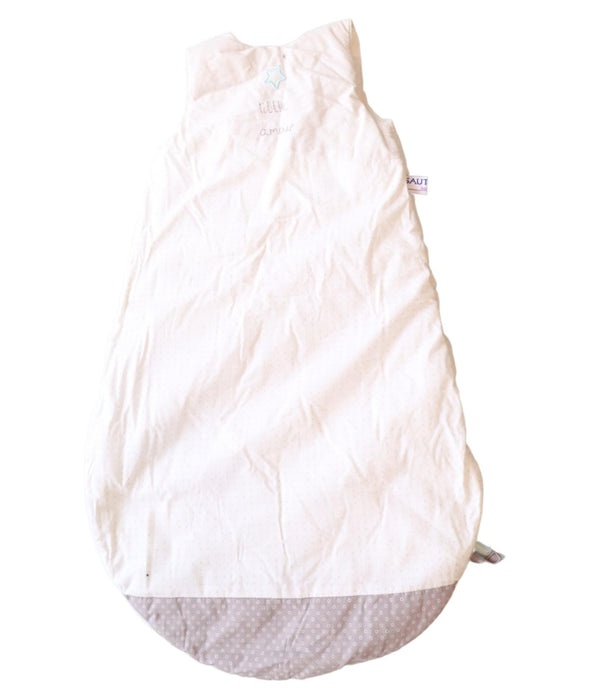 A White Sleepsacs from Sauthon in size 0-3M for neutral. (Front View)