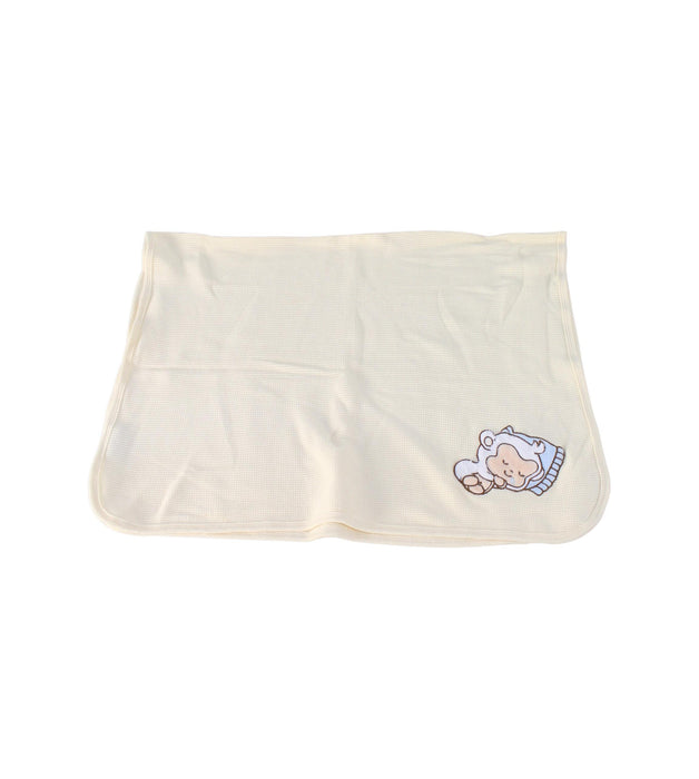 A White Blankets from Babymio in size O/S for neutral. (Front View)