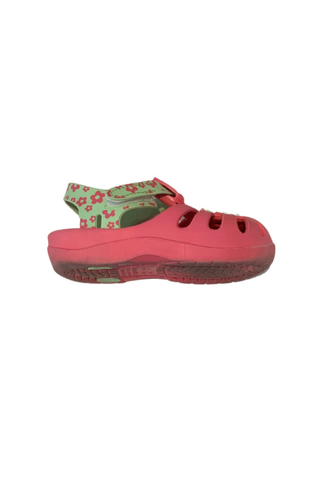 A Pink Sandals from Ipanema in size 12-18M for girl. (Front View)