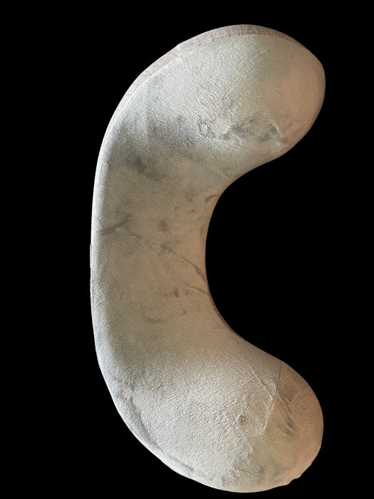 A Grey Pillow from Ergobaby in size O/S for neutral. (Back View)