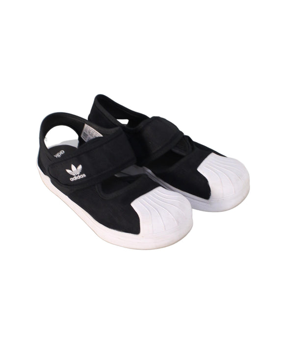 A Black Sandals from Adidas in size 6T for girl. (Front View)