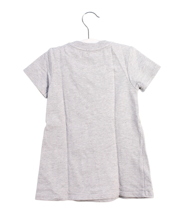 A Grey Short Sleeve Dresses from Kenzo in size 2T for girl. (Back View)