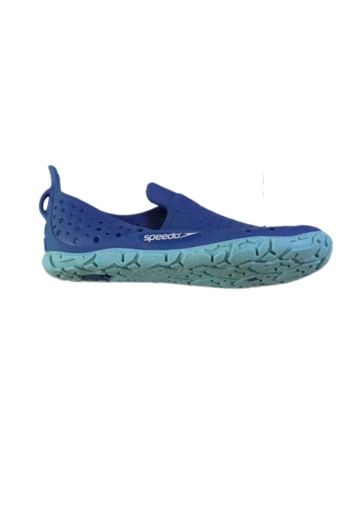 A Blue Aqua Shoes from Speedo in size 5T for boy. (Front View)