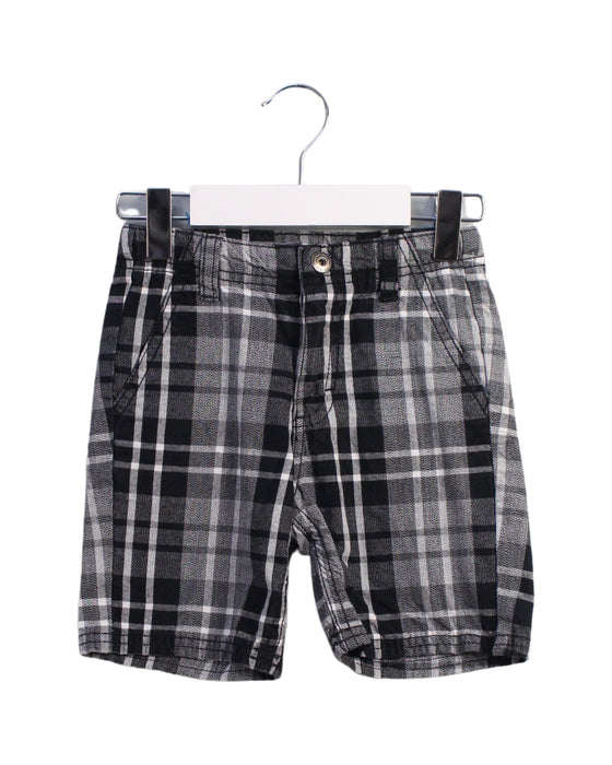 A Grey Shorts from Calvin Klein in size 3T for boy. (Front View)