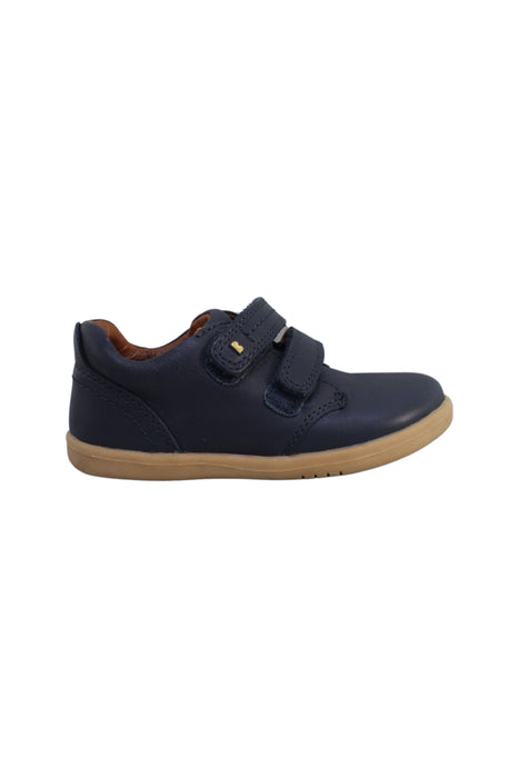 A Navy Sneakers from Bobux in size 3T for boy. (Back View)