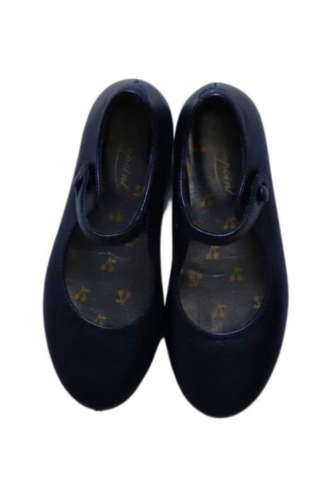 A Navy Flats from Bonpoint in size 5T for girl. (Back View)