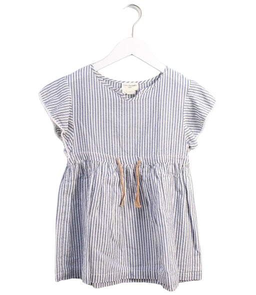 A Grey Short Sleeve Dresses from Arsène et les pipelettes in size 5T for girl. (Front View)