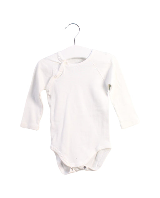 A White Bodysuits from Petit Bateau in size 6-12M for boy. (Front View)