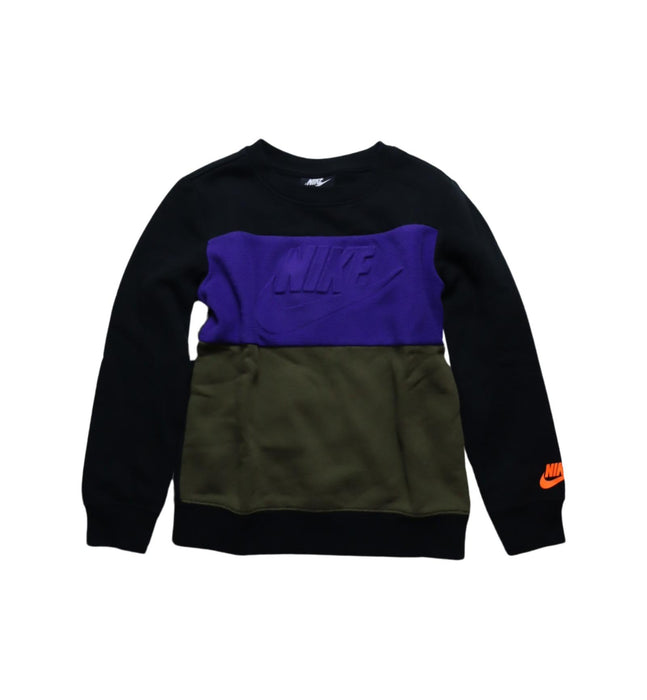 A Black Crewneck Sweatshirts from Nike in size 6T for boy. (Front View)
