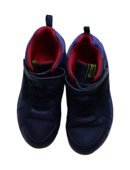 A Navy Sneakers from Dr. Kong in size 11Y for boy. (Back View)