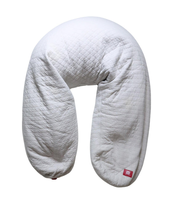 A White Pillow from Red Castle in size O/S for maternity. (Front View)