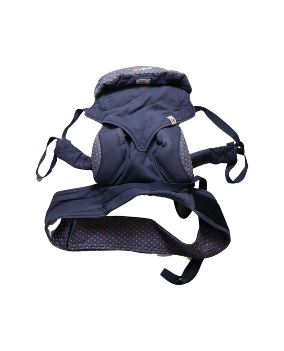 A Grey Baby Carriers from Ergobaby in size 3-6M for girl. (Front View)
