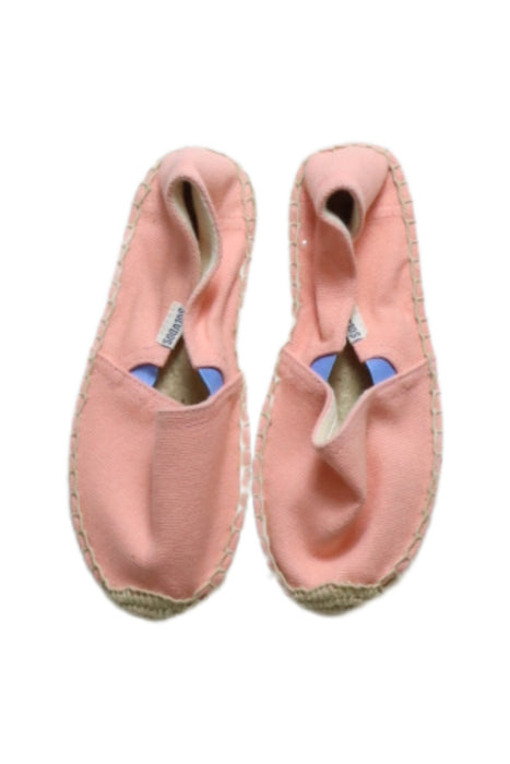 A Peach Espadrilles from Soludos in size 5T for girl. (Back View)