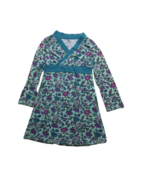 A Green Long Sleeve Dresses from Tea in size 5T for girl. (Front View)