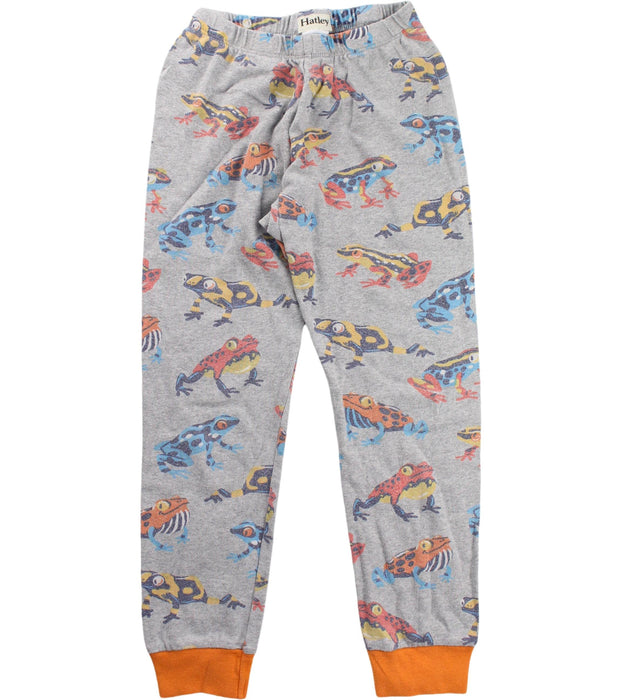 A Grey Pants Sets from Hatley in size 6T for boy. (Back View)