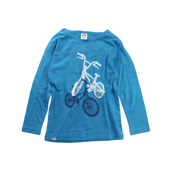 A Blue Long Sleeve T Shirts from Appaman in size 4T for boy. (Front View)