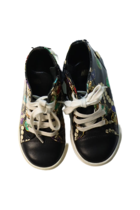 A Multicolour Sneakers from Moschino in size 4T for girl. (Back View)