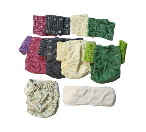 A Multicolour Cloth Diapers from GroVia in size O/S for neutral. (Front View)