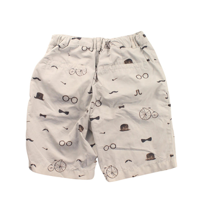 A White Shorts from Nicholas & Bears in size 8Y for boy. (Back View)