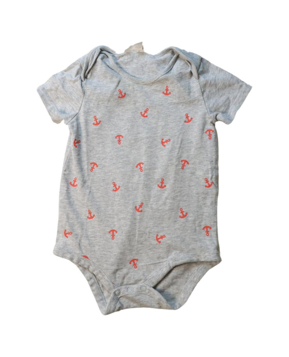 A Grey Short Sleeve Bodysuits from The Little White Company in size 12-18M for boy. (Front View)