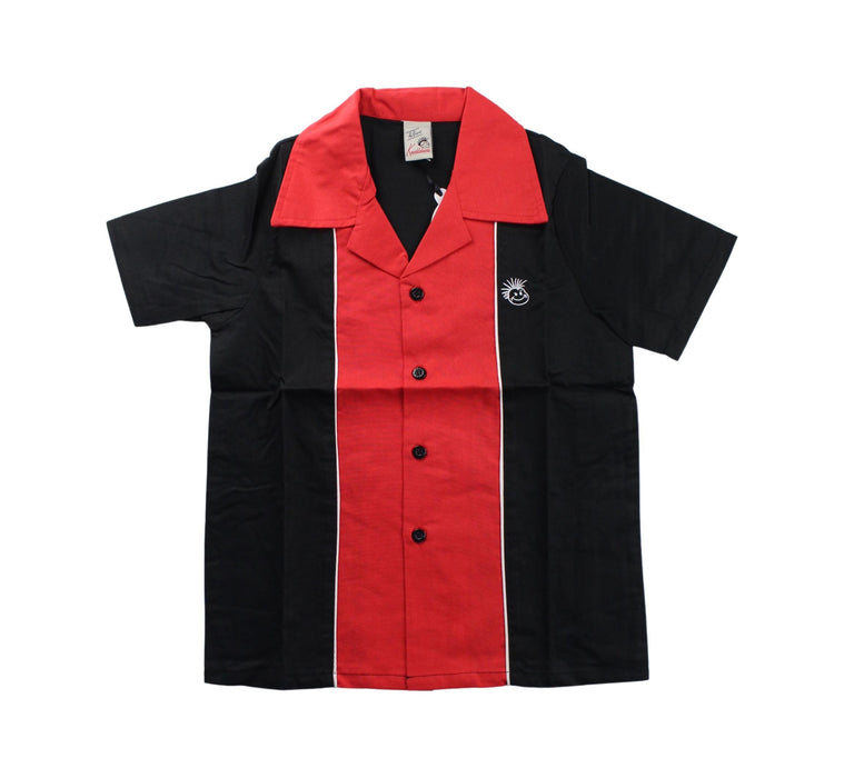 A Black Short Sleeve Shirts from Knuckleheads in size 6T for boy. (Front View)