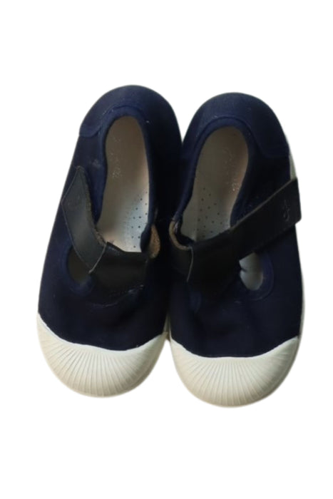 A Black Flats from Jacadi in size 3T for neutral. (Back View)