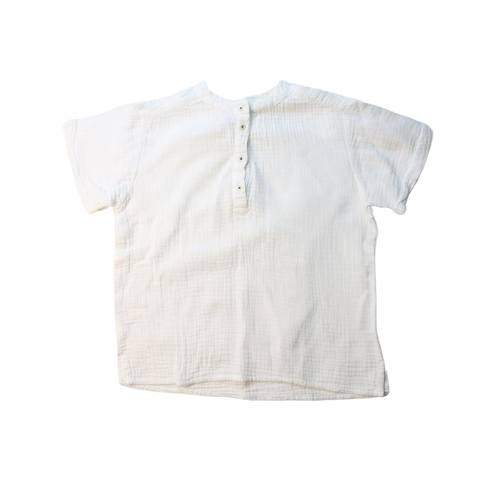 A White Short Sleeve Tops from Kidsagogo in size 4T for girl. (Front View)