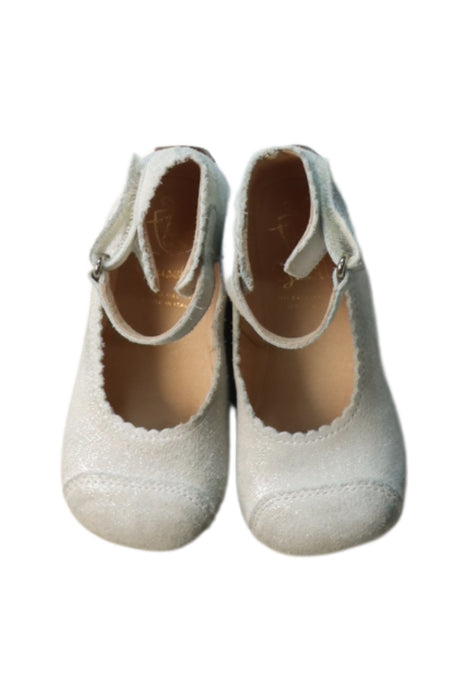 A White Flats from Gusella in size 18-24M for girl. (Back View)
