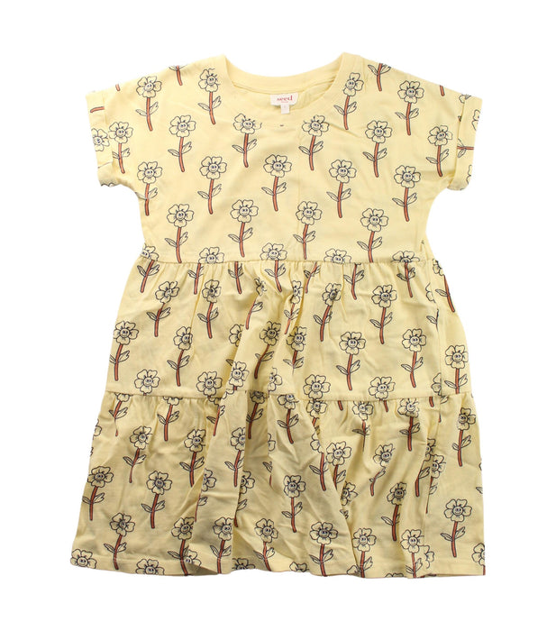 A Yellow Short Sleeve Dresses from Seed in size 7Y for girl. (Front View)