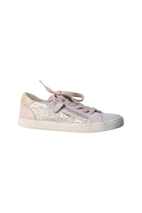 A Pink Sneakers from Geox in size 9Y for girl. (Front View)