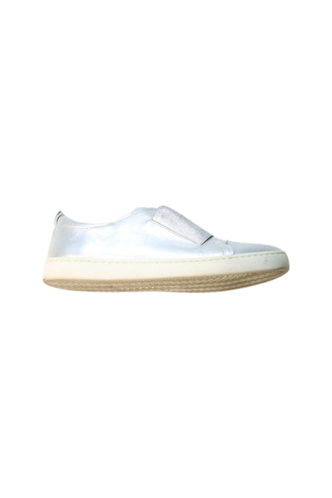 A Silver Sneakers from Jacadi in size 7Y for girl. (Front View)