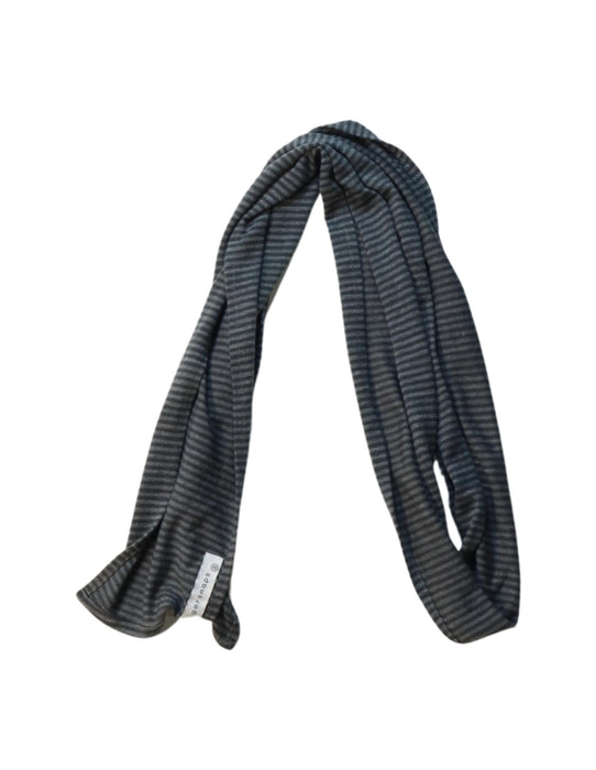 A Grey Scarves from Gingersnaps in size 8Y for girl. (Front View)