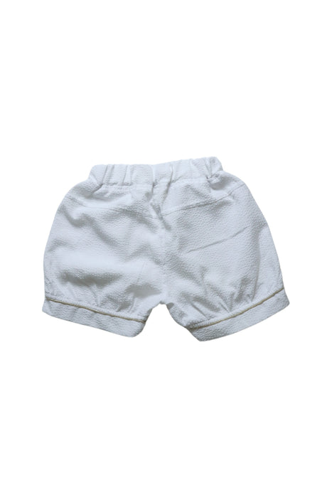 A White Shorts from Juliet & the Band in size 6T for girl. (Back View)