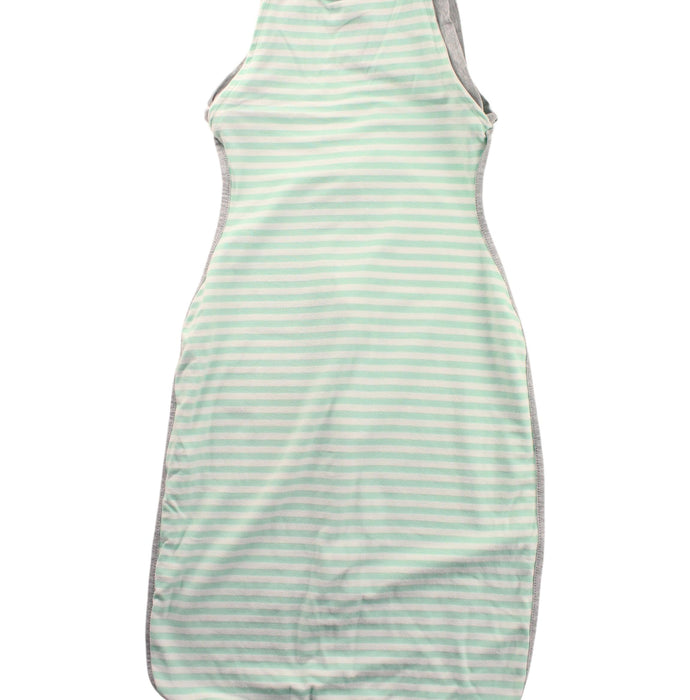 A Green Sleepsacs from Love To Dream in size 6-12M for neutral. (Back View)