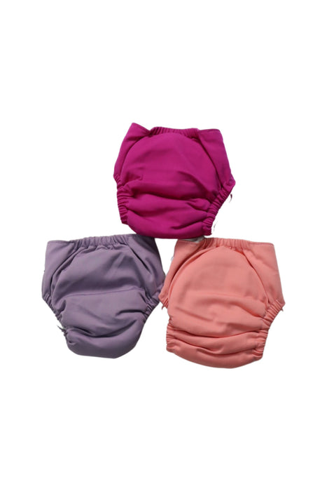 A Multicolour Cloth Diapers from GroVia in size Newborn for girl. (Back View)
