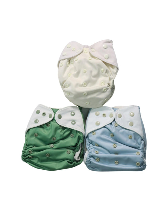 A Multicolour Cloth Diapers from Just Peachy in size 0-3M for neutral. (Front View)