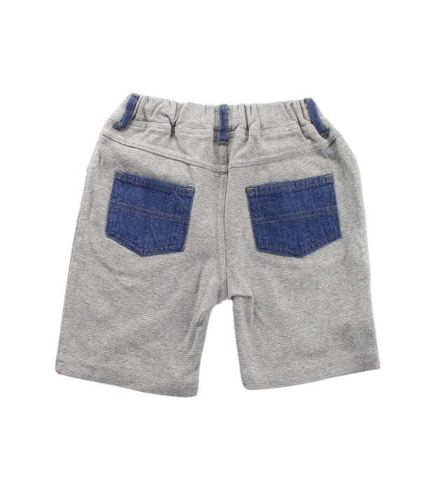 A Grey Shorts from BEAMS in size 2T for boy. (Back View)