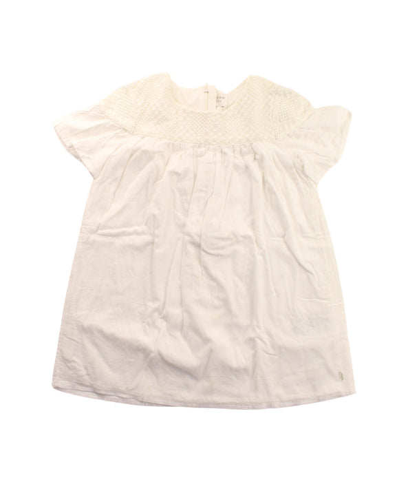 A Ivory Short Sleeve Dresses from Carrément Beau in size 4T for girl. (Front View)