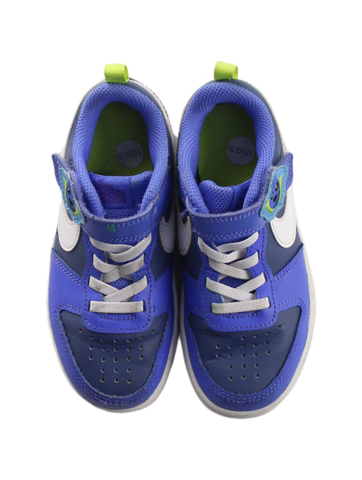 A Blue Sneakers from Nike in size 5T for boy. (Back View)