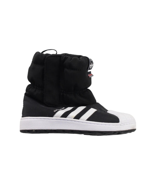 A Black Sneakers from Adidas in size 6T for boy. (Front View)