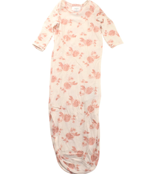 A White Scarves from Aden & Anais in size 0-3M for girl. (Front View)