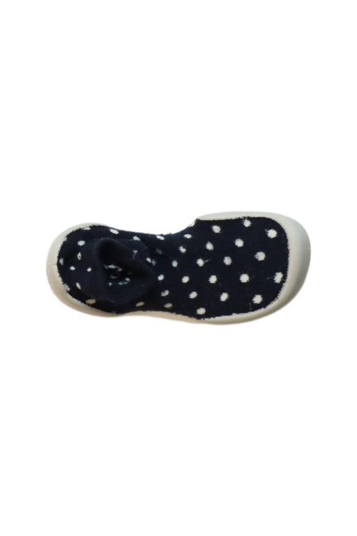 A Black Booties from Collegien in size 6T for neutral. (Front View)